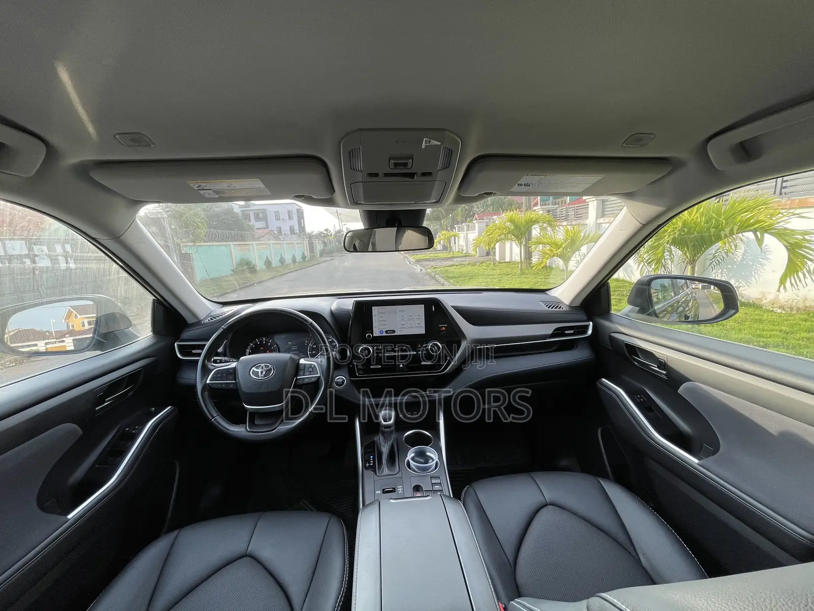 Toyota Highlander LE AWD 2023 Black