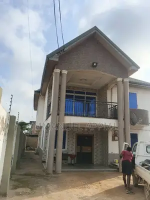 4bdrm House in Madina for sale