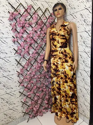 Gorgeous Printed v-Neckline Sleeveless Long Decent Dress