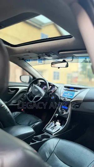 Hyundai Elantra Limited 4dr Sedan (1.8L 4cyl 6A) 2014 Silver