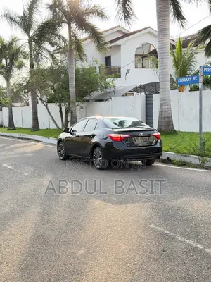 Toyota Corolla 2015 Black