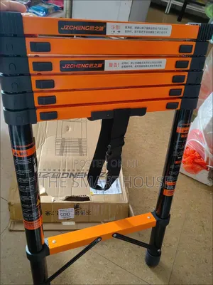 High Quality 7-Step Telescopic Ladder(2.7m)