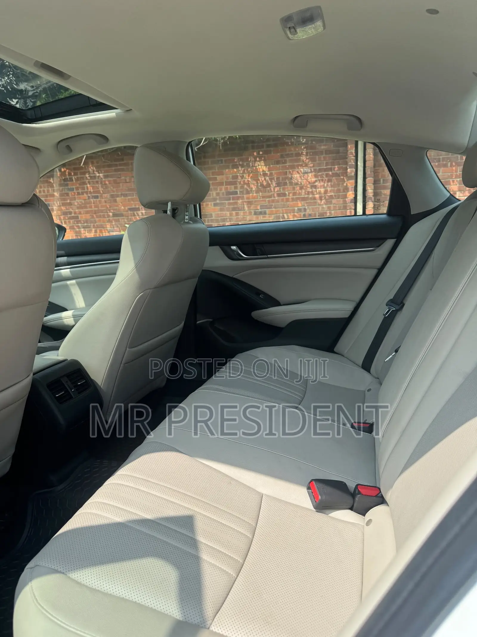 Honda Accord EX-L (2.0L 4cyl Turbo 10A) 2019 White