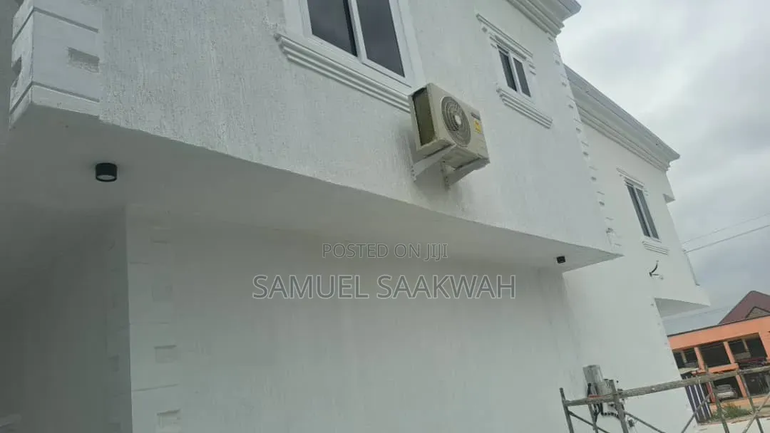 4bdrm House in Acp, Pokuase for sale