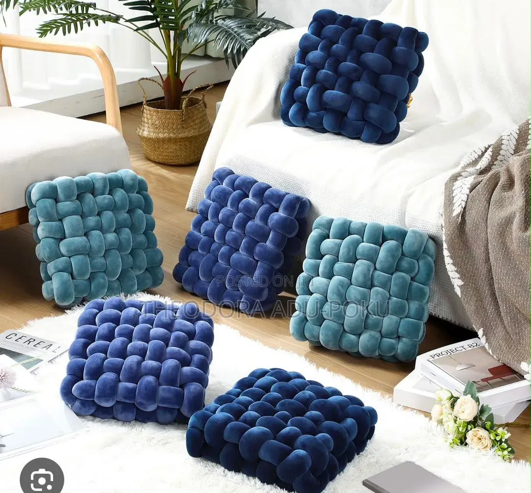 QUALITY Throw Pillows