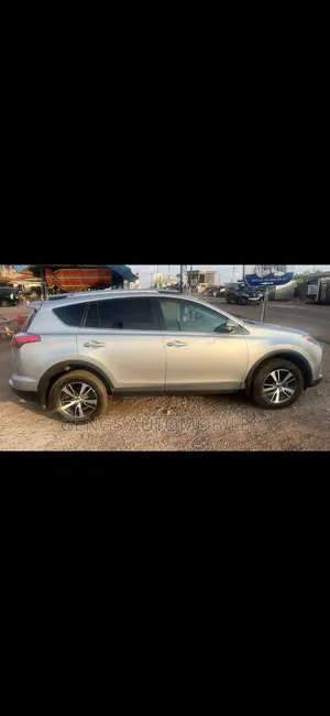 Toyota RAV4 2017 Silver