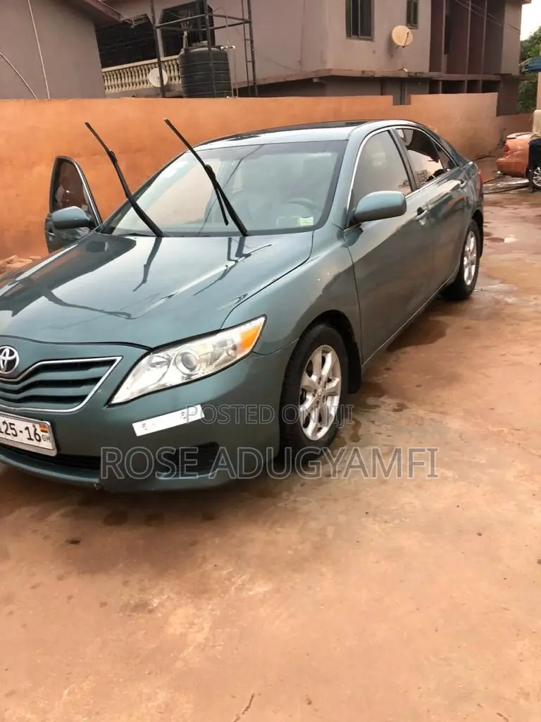 Toyota Camry LE 4dr Sedan (2.5L 4cyl 6AM) 2010 Green