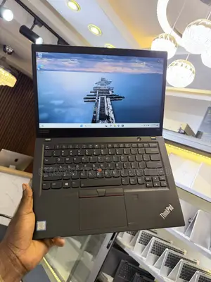 Laptop Lenovo ThinkPad T490s 8GB Intel Core i7 SSD 256GB
