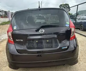 Nissan Note 2013 Burgundy