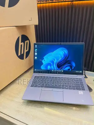 New Laptop HP ZBook Firefly 14 G7 32GB Intel Core i7 SSD 256GB