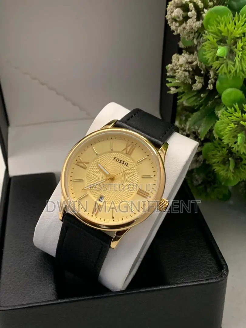 Fossil Analog Watch With Roman Numerals