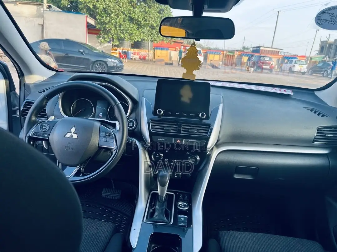 Mitsubishi Eclipse Cross 2023 White