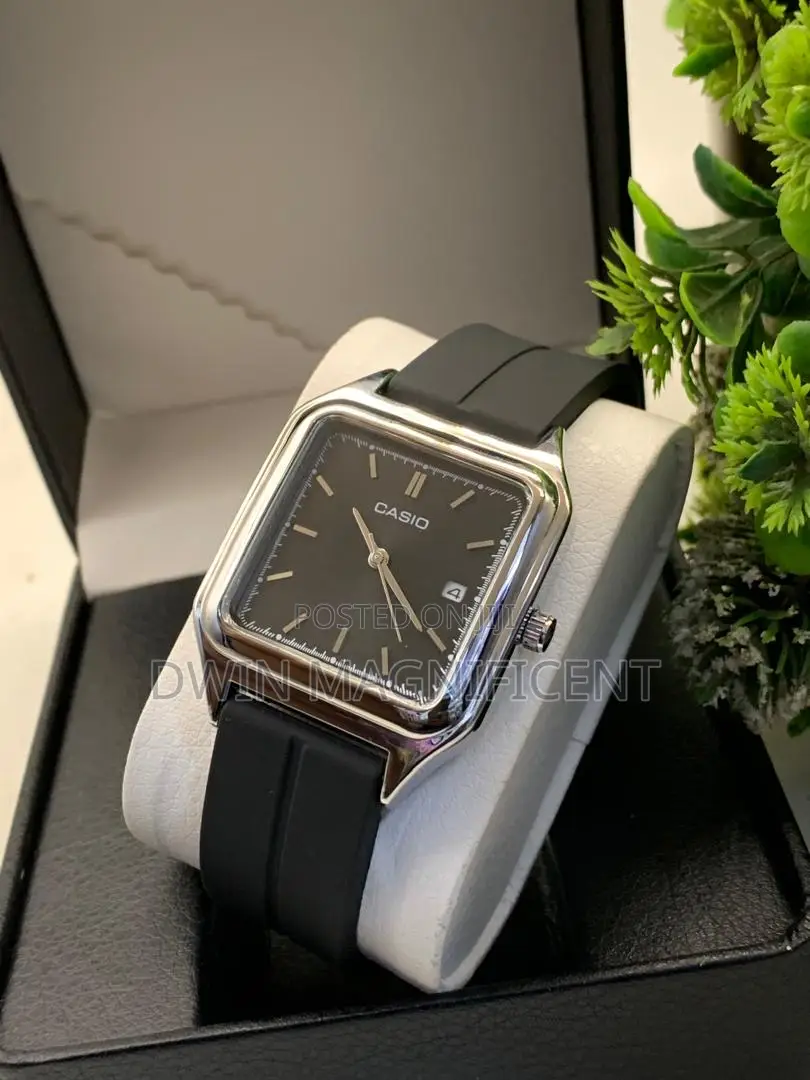 Casio Unisex Watch a Rectangular Case