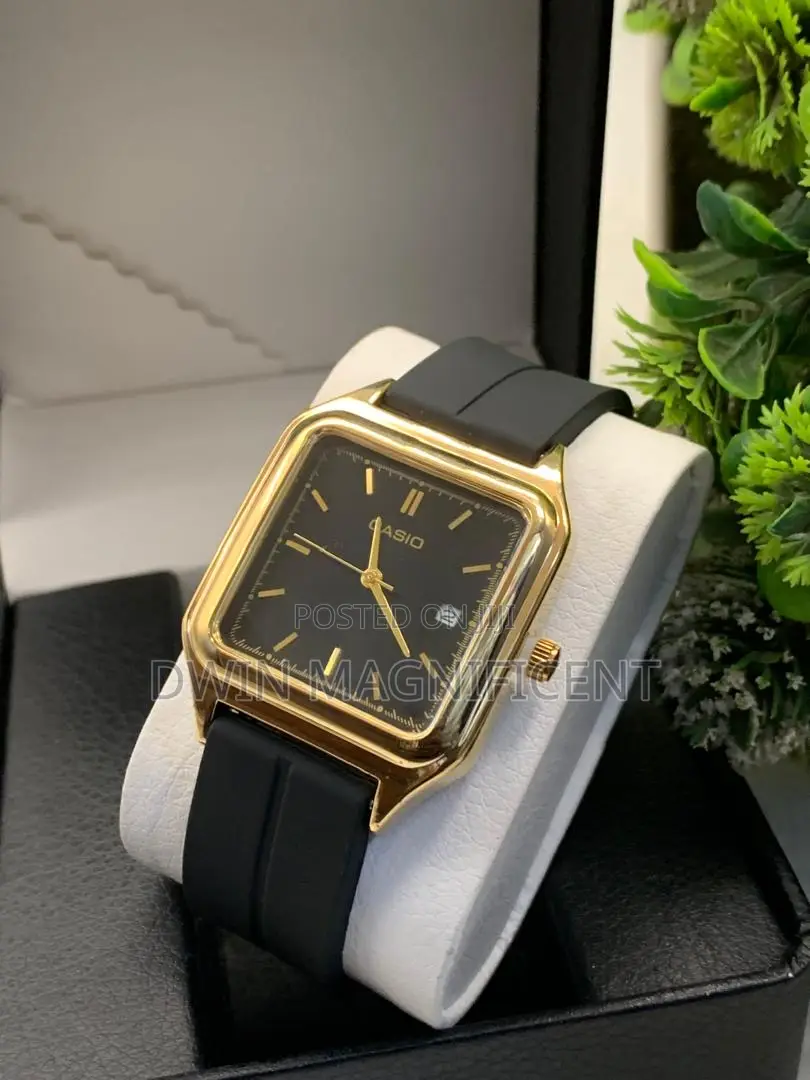 Casio Unisex Watch a Rectangular Case
