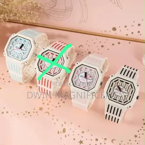 MOBANGTUO Wristwatch