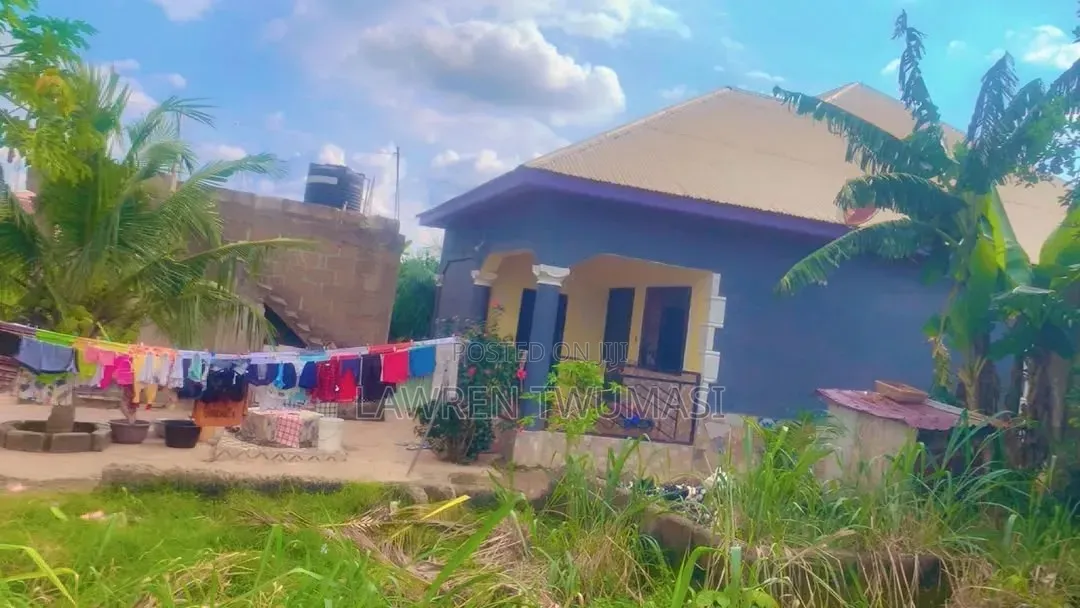 4bdrm House in Atwima Kwanwoma for sale