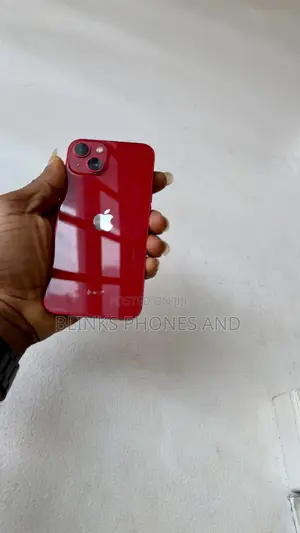 Apple iPhone 13 256 GB Red