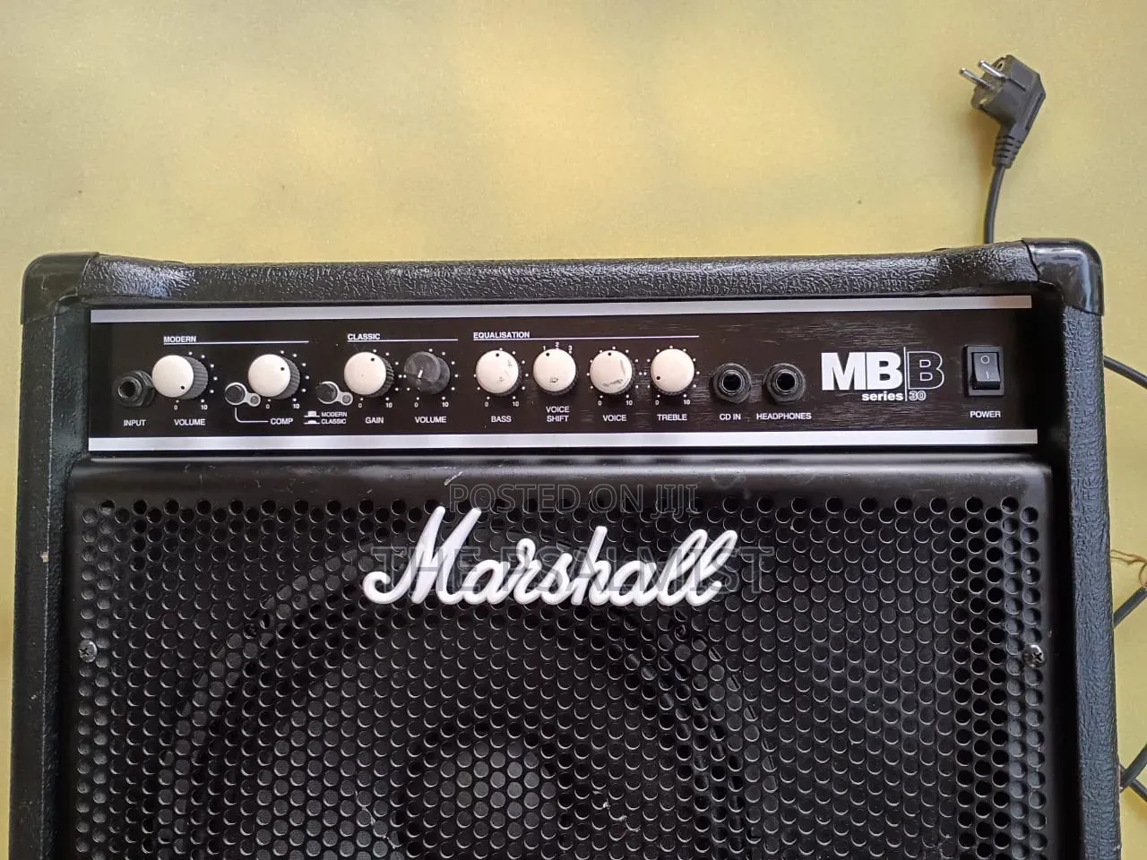 Marshall MB 30 Bass Guitar Combo