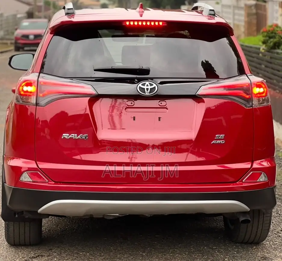 Toyota RAV4 SE AWD (2.5L 4cyl 6A) 2017 Red