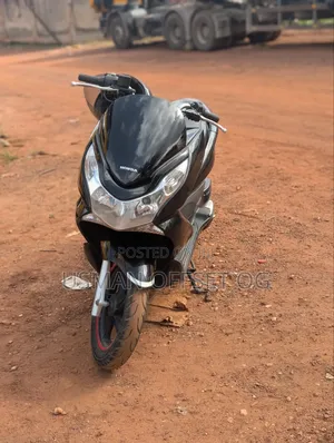 Honda 2022 Black