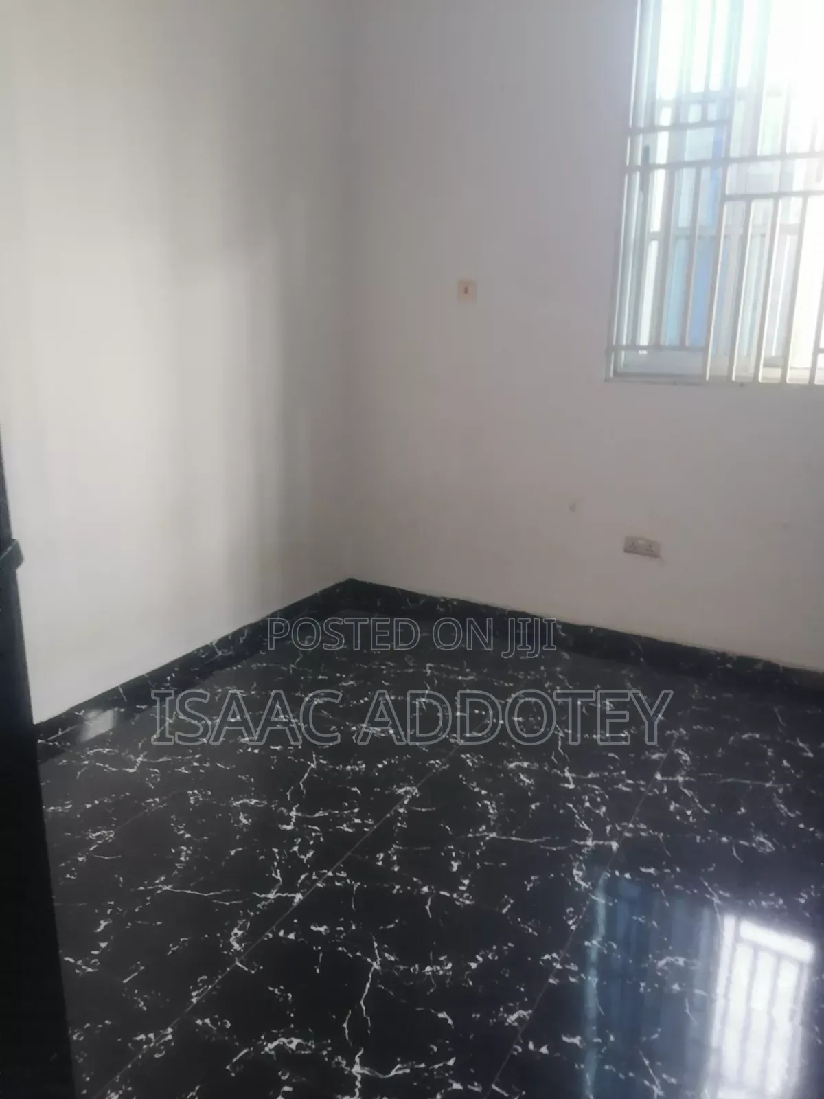 1bdrm Apartment in Single Room Self, Baatsona Total for rent