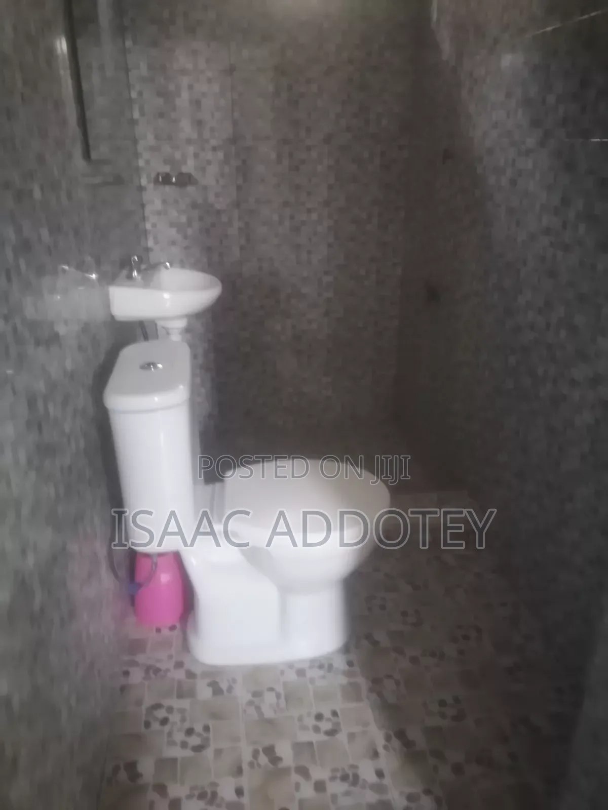 1bdrm Apartment in Single Room Self, Baatsona Total for rent