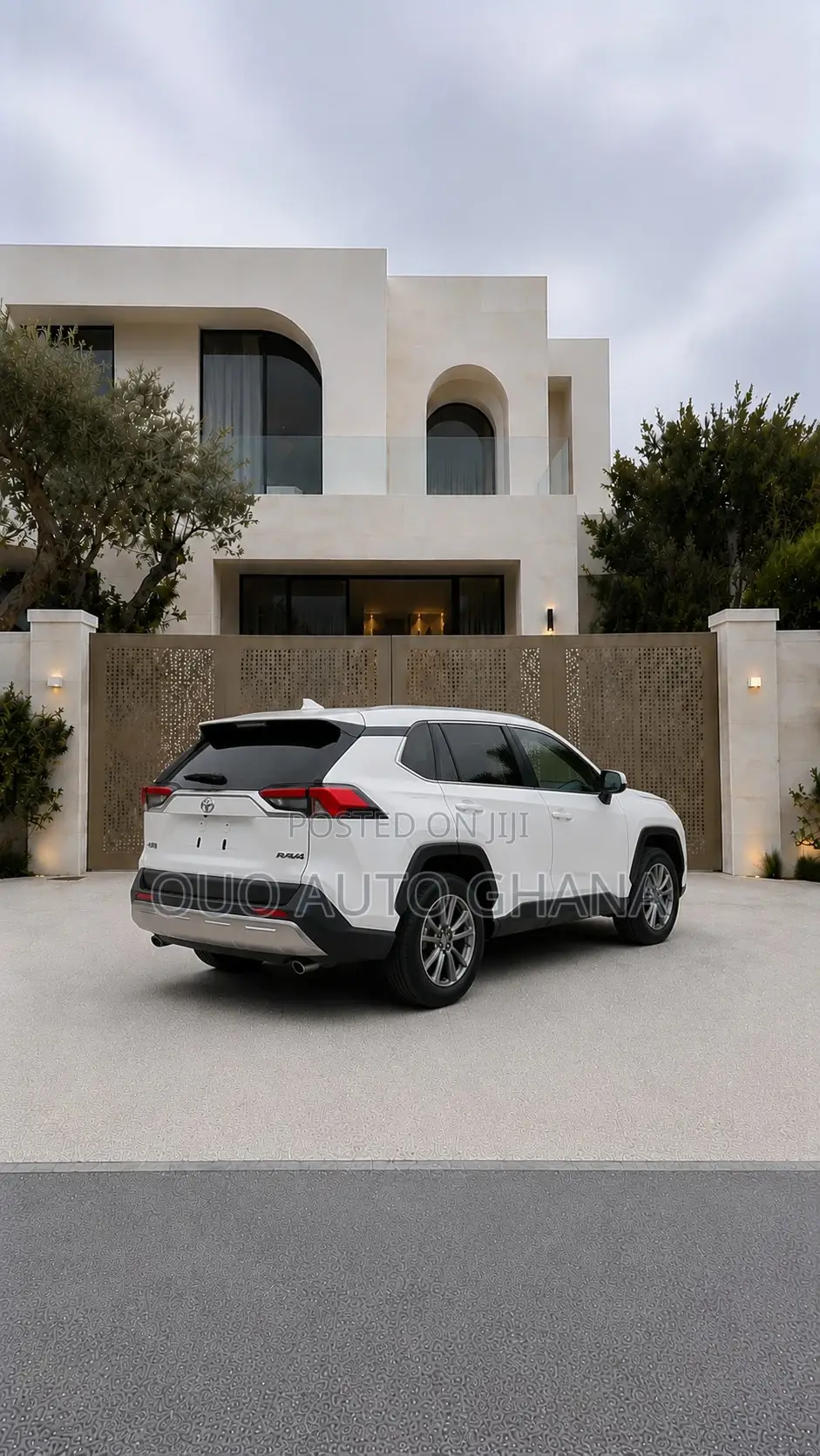 Toyota RAV4 2023 White