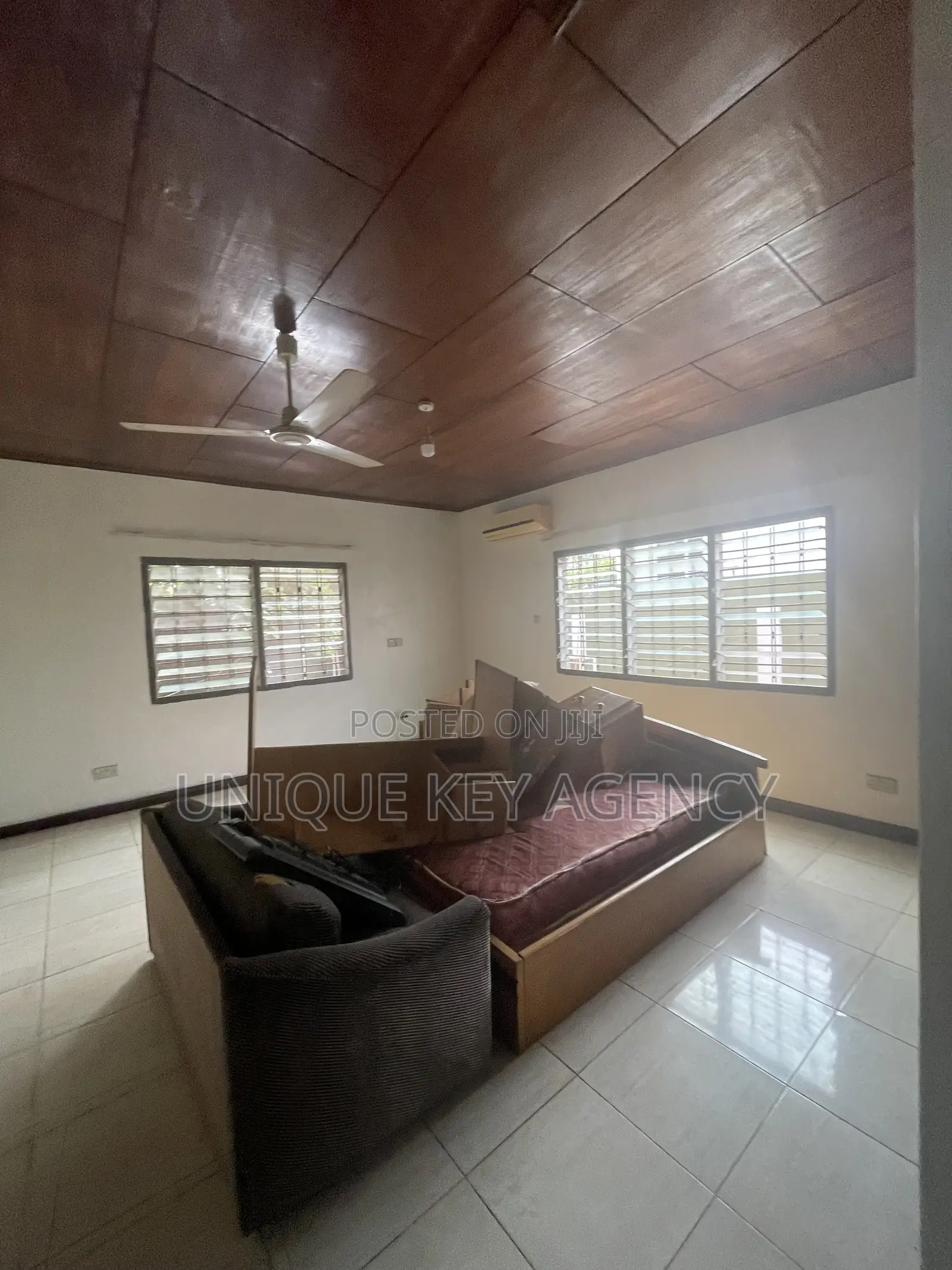 8bdrm House in Unique Key Agency, Achimota for rent
