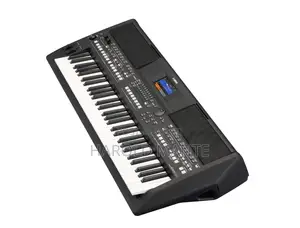 Yamaha PSR Sx 600