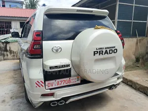 Toyota Land Cruiser Prado 2022 White