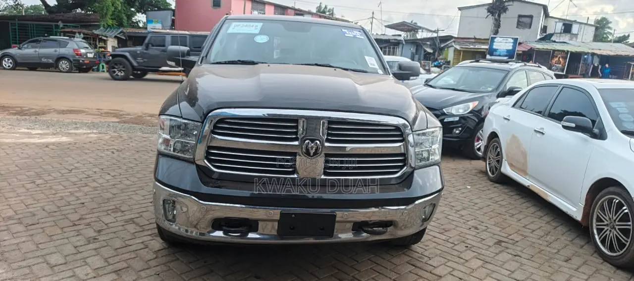 RAM 1500 2016 Black