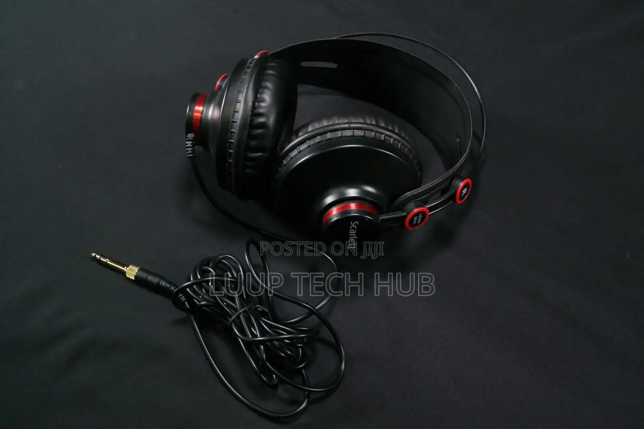 Focusrite Scarlett Studio Headphones