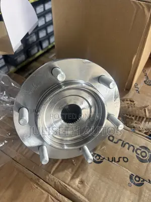 Toyota Hilux/ Vigo and Fortuna Front Wheel Hub