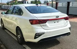 Kia Forte EX 2021 White