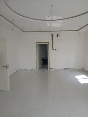 5bdrm Apartment in Accra Metropolitan for sale