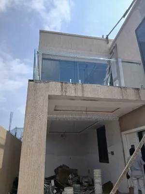 5bdrm Apartment in Accra Metropolitan for sale