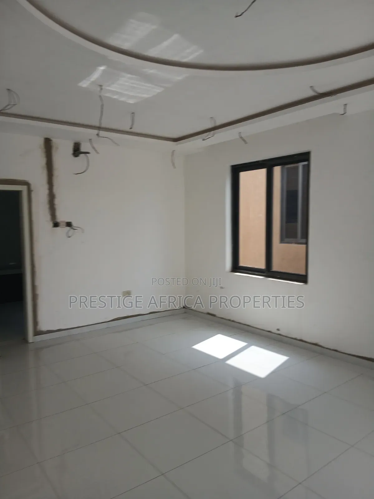 5bdrm Apartment in Accra Metropolitan for sale