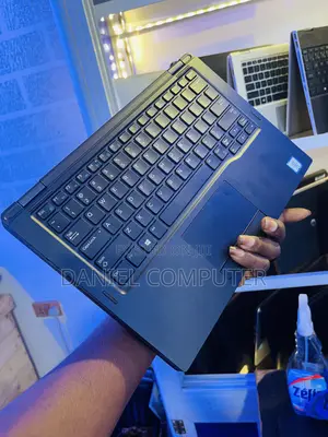 Laptop Dell Latitude 7390 16GB Intel Core i7 SSD 256GB