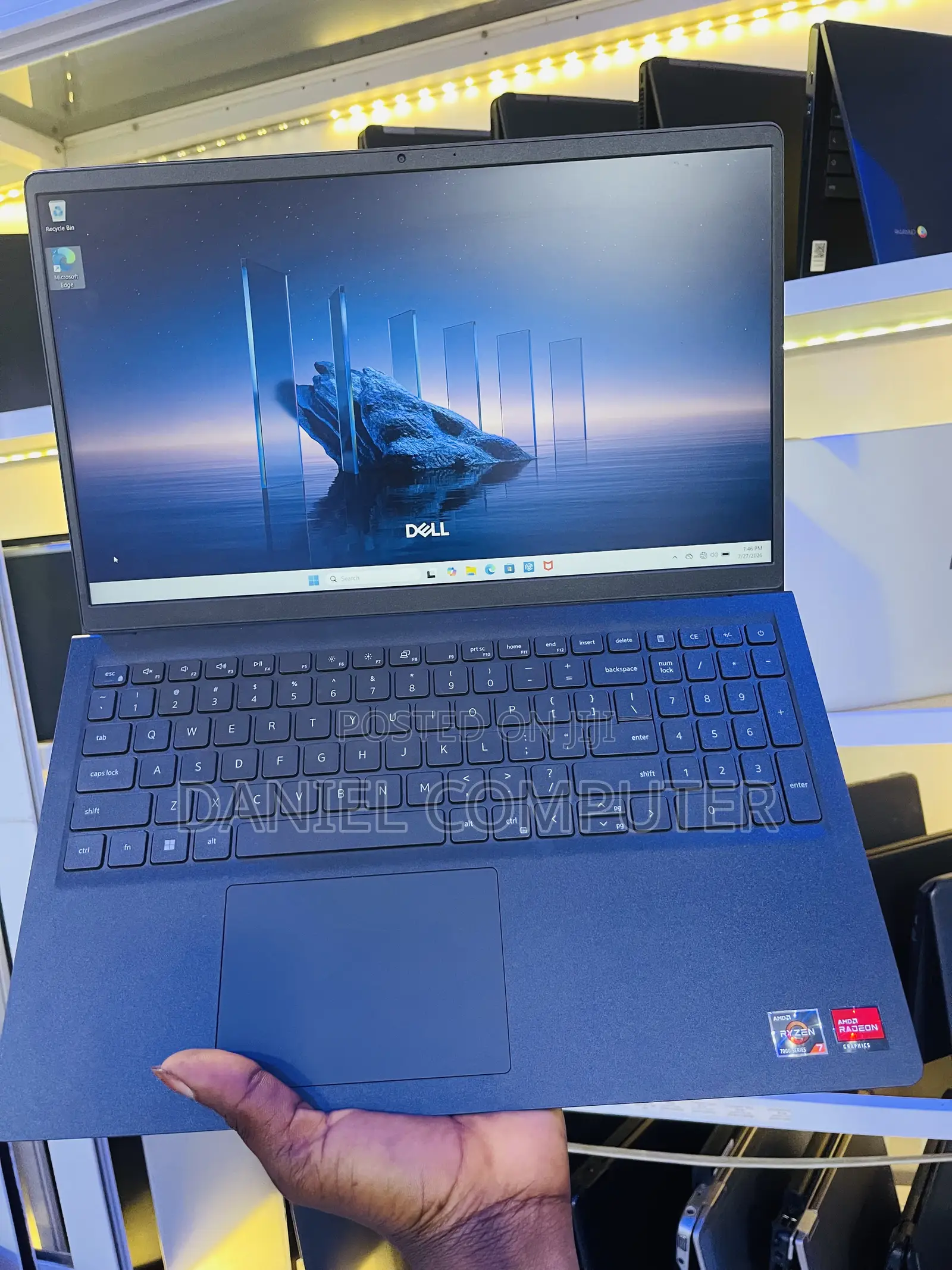 Laptop Dell Inspiron 15 16GB AMD Ryzen 7 SSD 512GB
