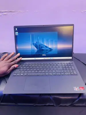 Laptop Dell Inspiron 15 16GB AMD Ryzen 7 SSD 512GB