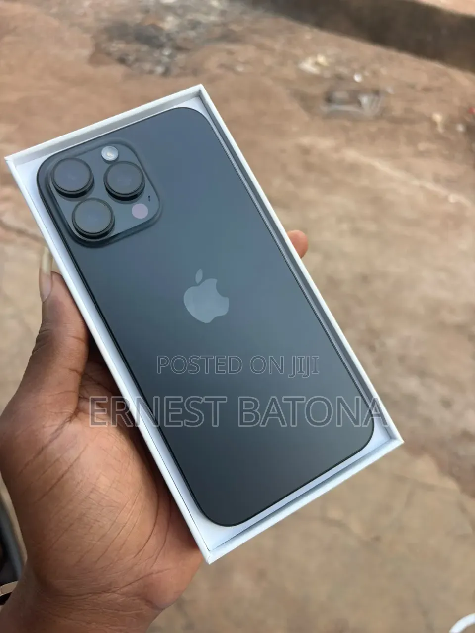 New Apple iPhone 16 Pro Max 256 GB Black