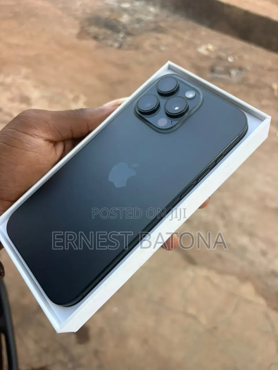 New Apple iPhone 16 Pro Max 256 GB Black