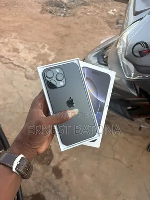 New Apple iPhone 16 Pro Max 256 GB Black