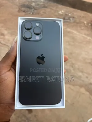 New Apple iPhone 16 Pro Max 256 GB Black