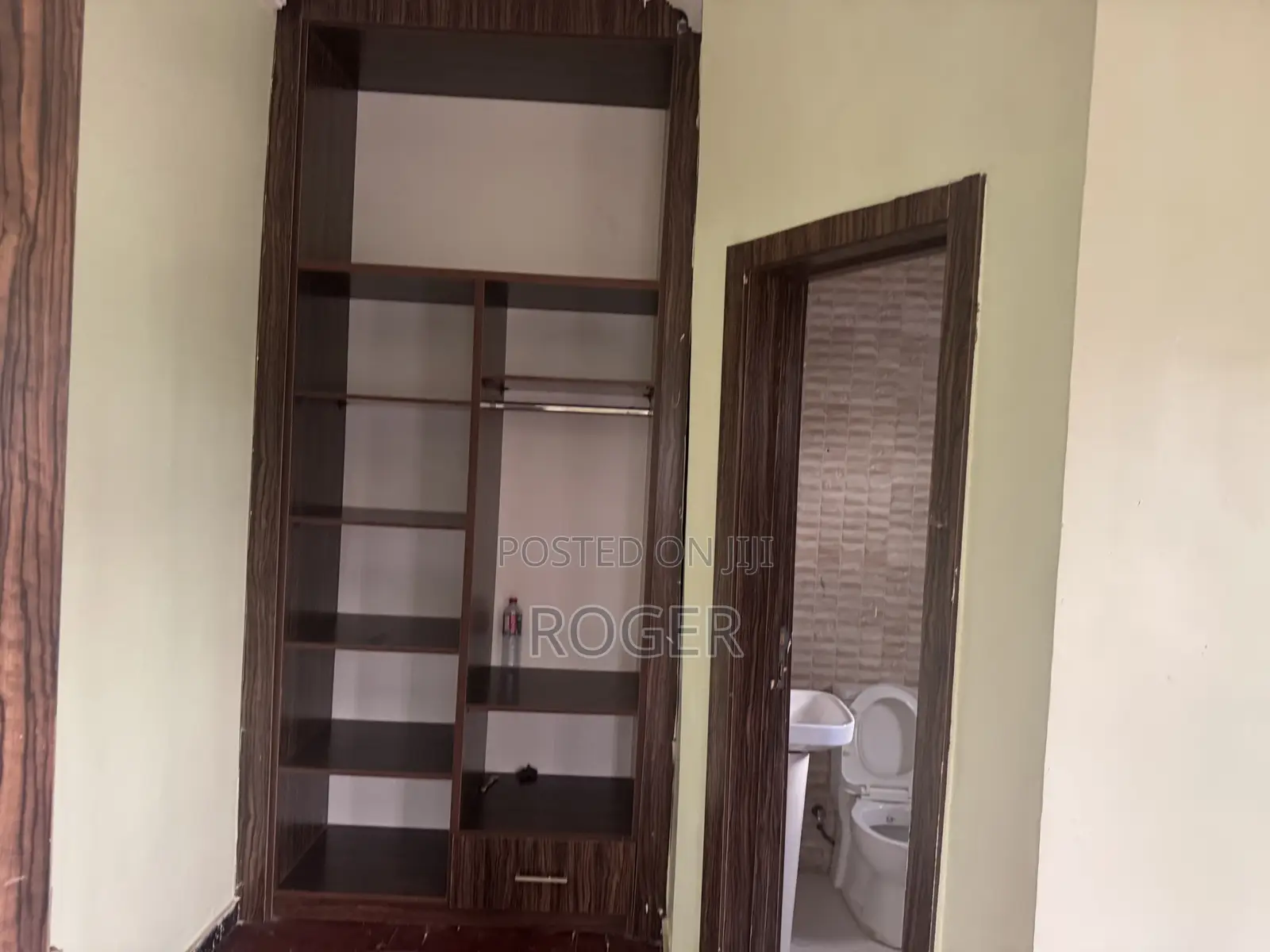 1bdrm House in Kboat Junction, Dome for sale