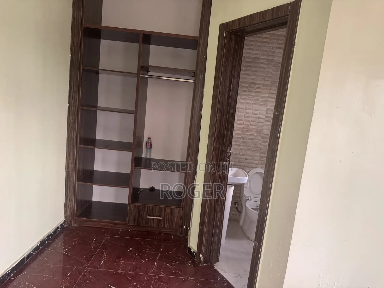 1bdrm House in Kboat Junction, Dome for sale