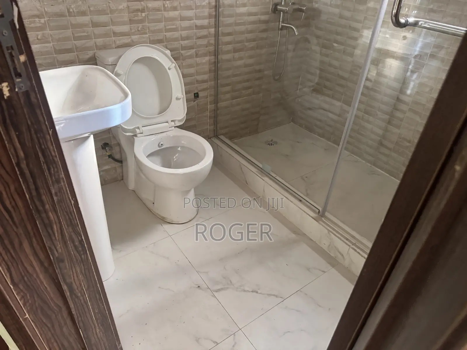 1bdrm House in Kboat Junction, Dome for sale