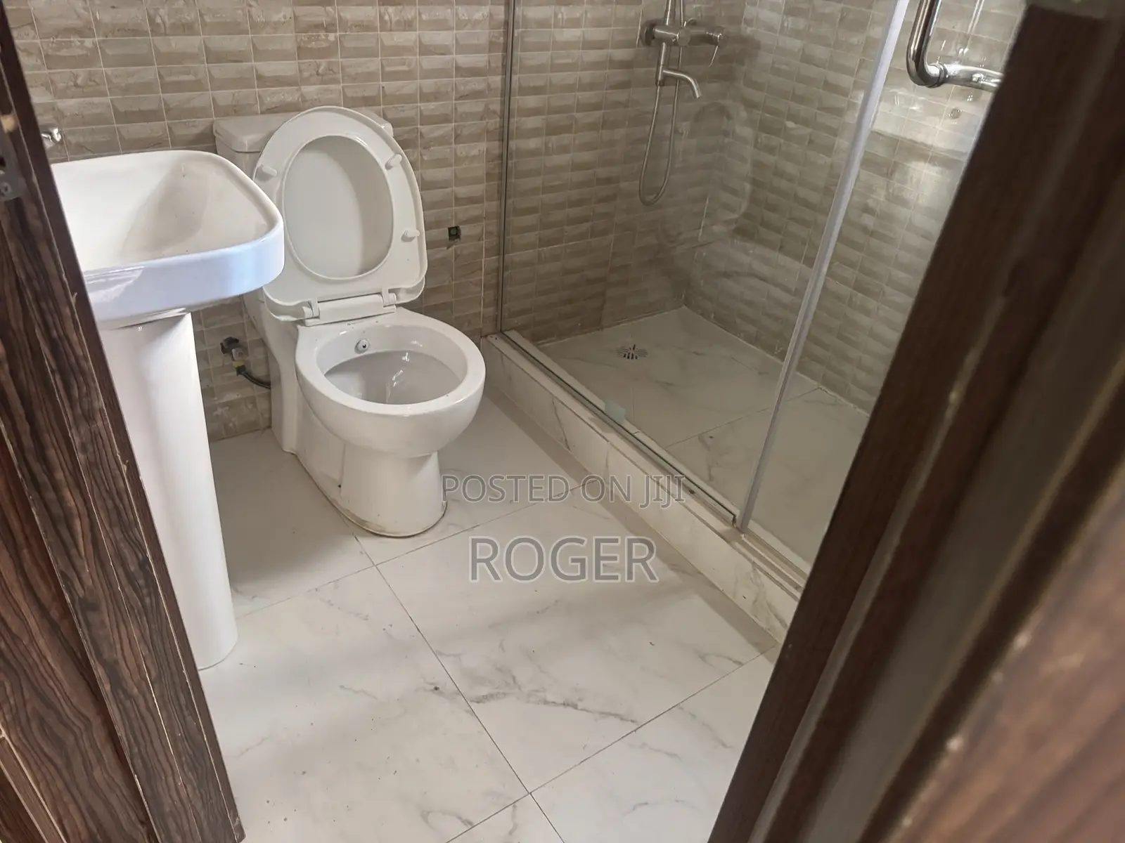 1bdrm House in Kboat Junction, Dome for sale