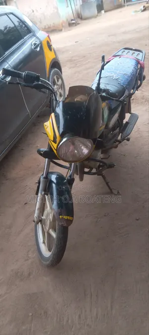 Bajaj Boxer 150 UG 2018 Red