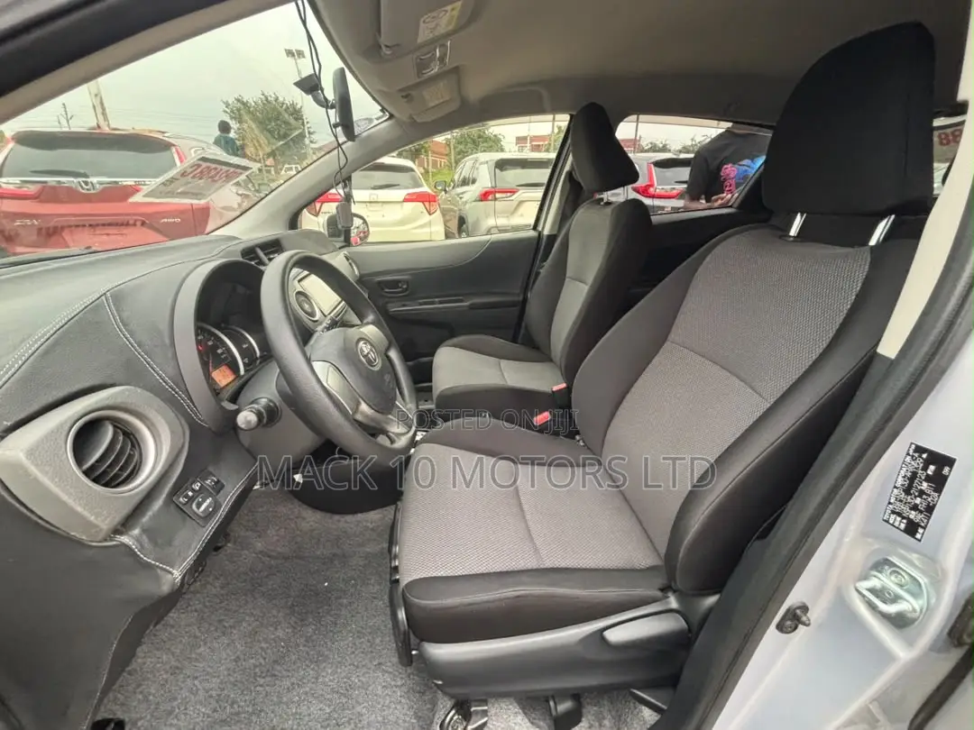 Toyota Vitz 1.5 FWD 3dr 2013